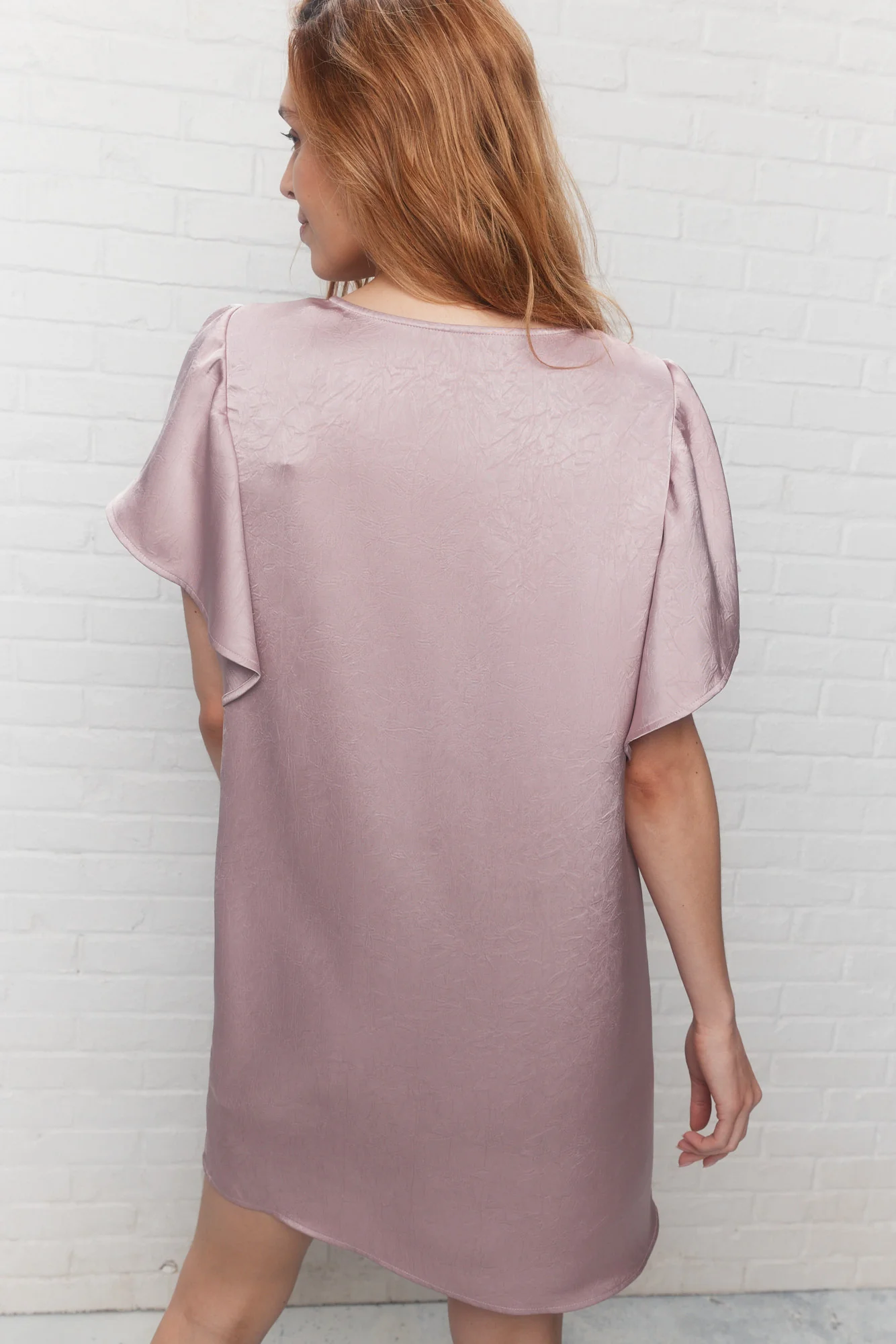Benette | Robe rose satinée - Image 4