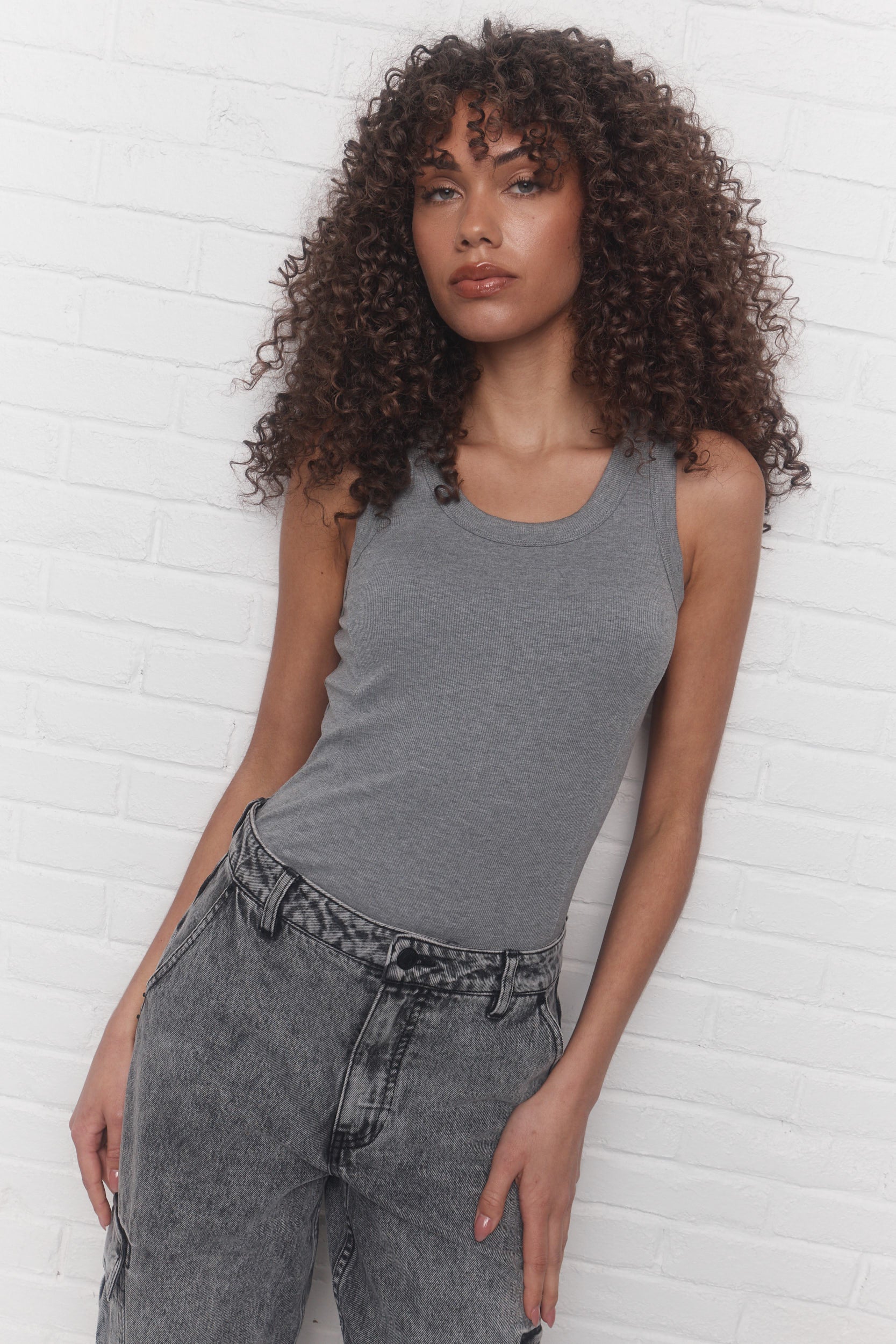 Bowery | Camisole grise à coutures apparentes - Image 3