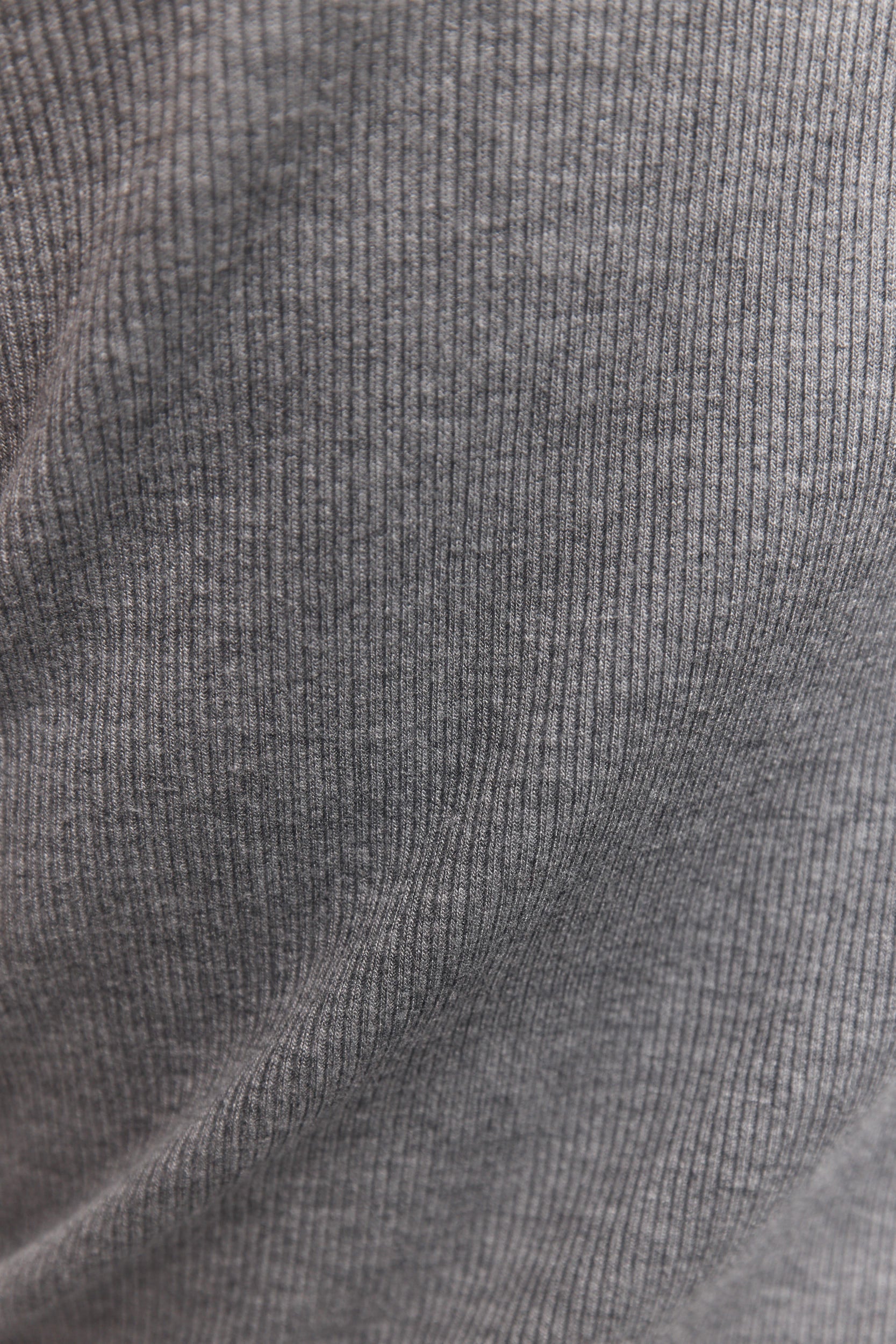 Bowery | Camisole grise à coutures apparentes - Image 6