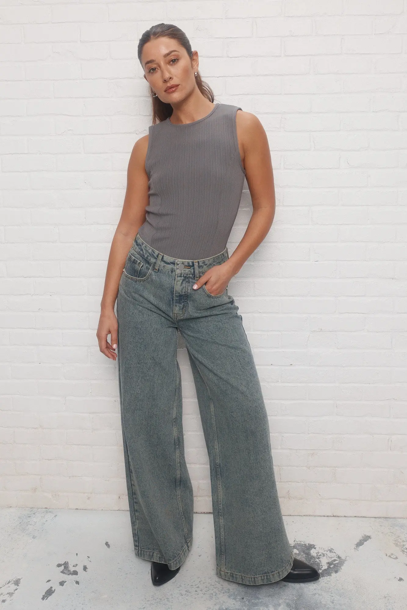 Cima | Camisole grise ajustée - Image 3