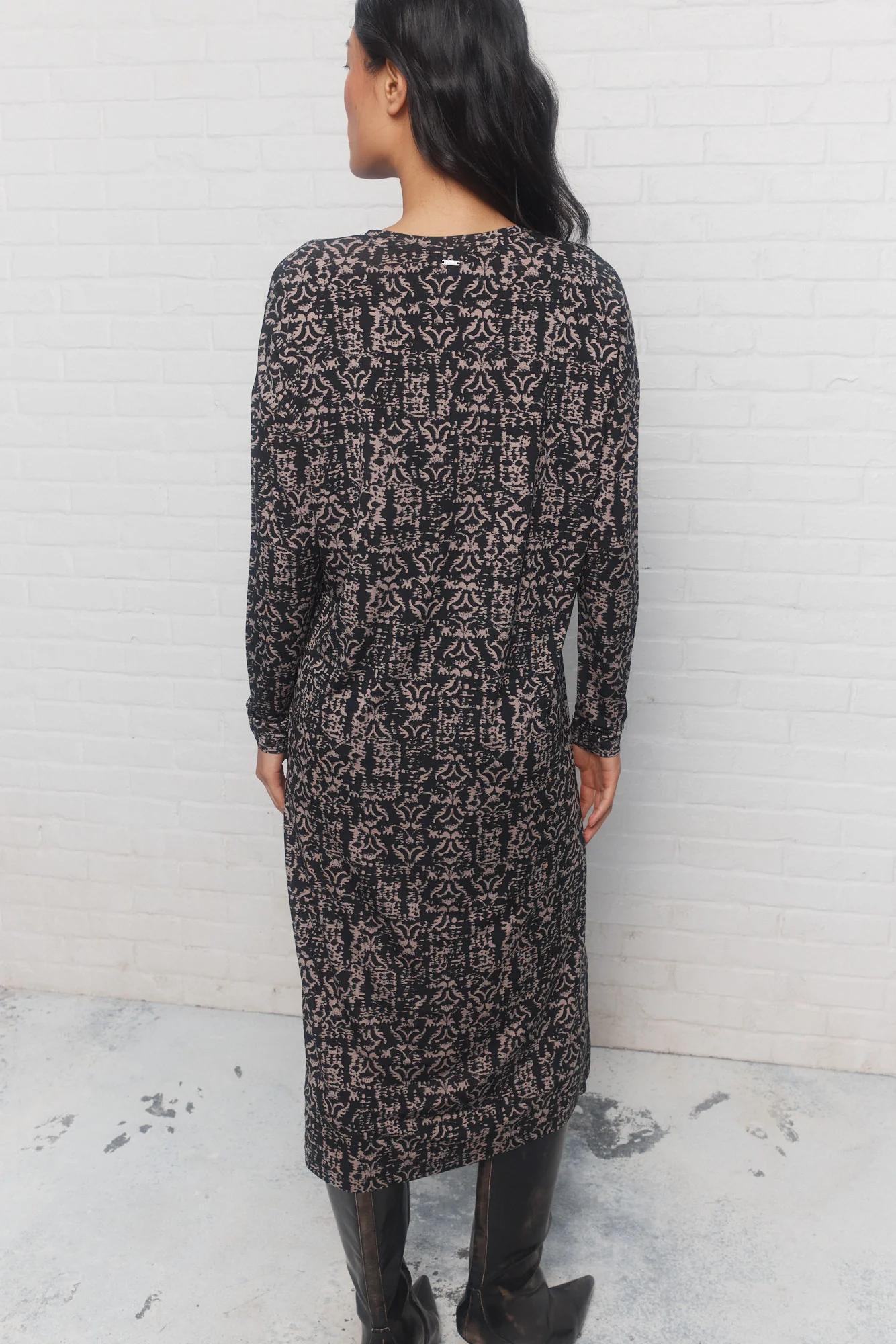 Cody | Robe midi noire et beige - Image 5