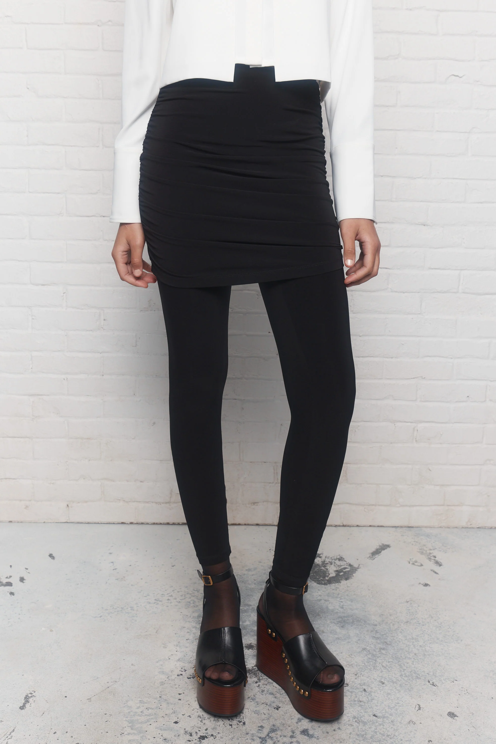 Mabel | Legging noir avec jupe intégrée - Image 3