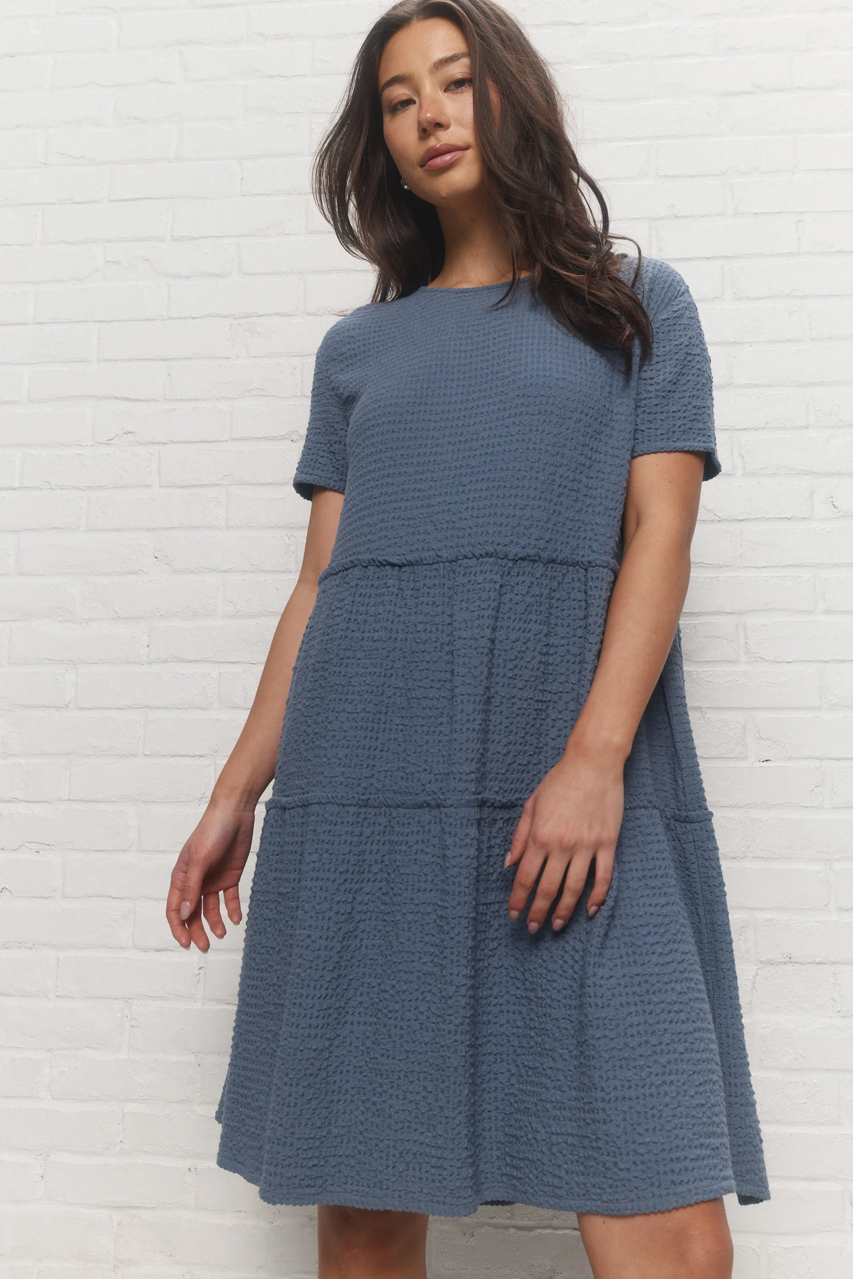 Nori | Robe bleue ample à manches courtes - Image 3
