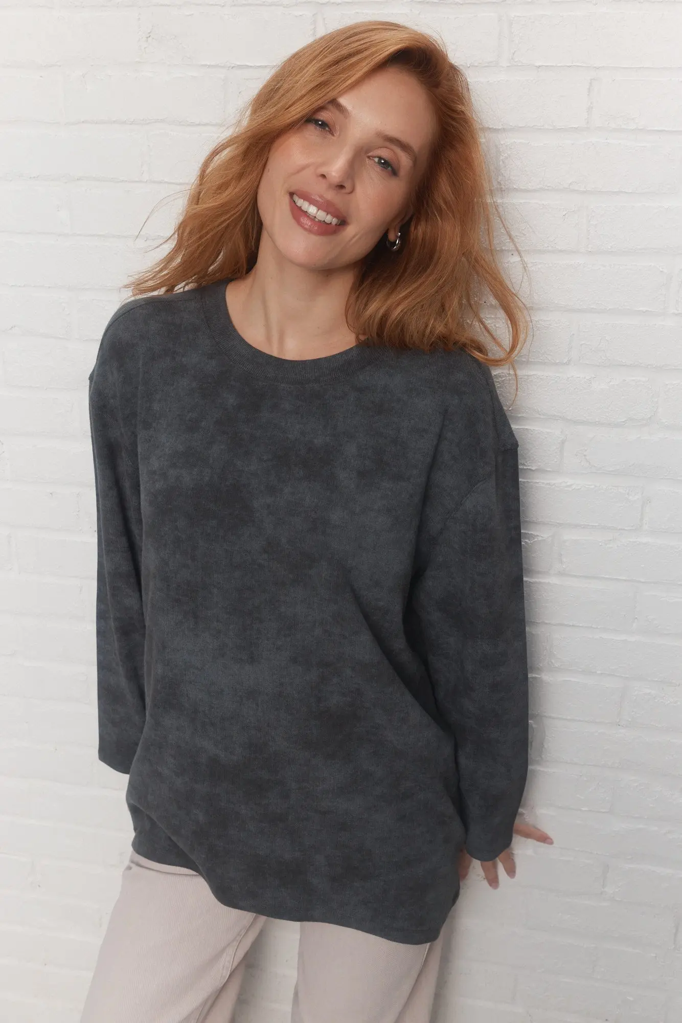 Sonata | Chandail gris à motif tie-dye